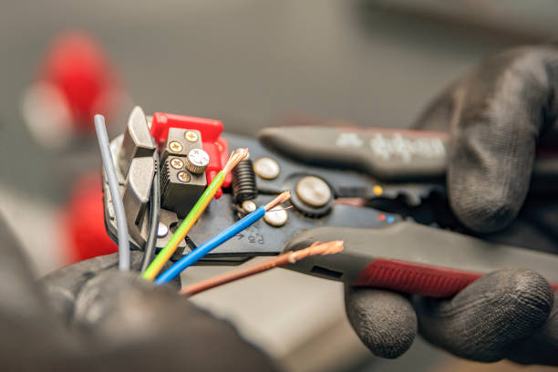 Best Affordable Emergency Electrician  in Elsberry, MO